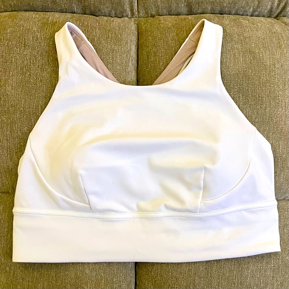 Lululemon Wunder Train Longline Bra 
Medium Support